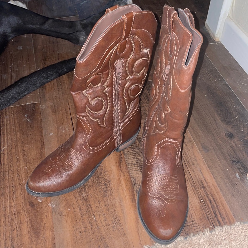 Cat & Jack boots